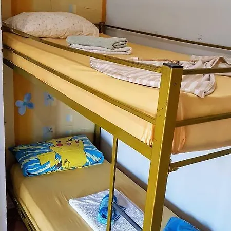 Hakuna Matata Hostel * Sarande